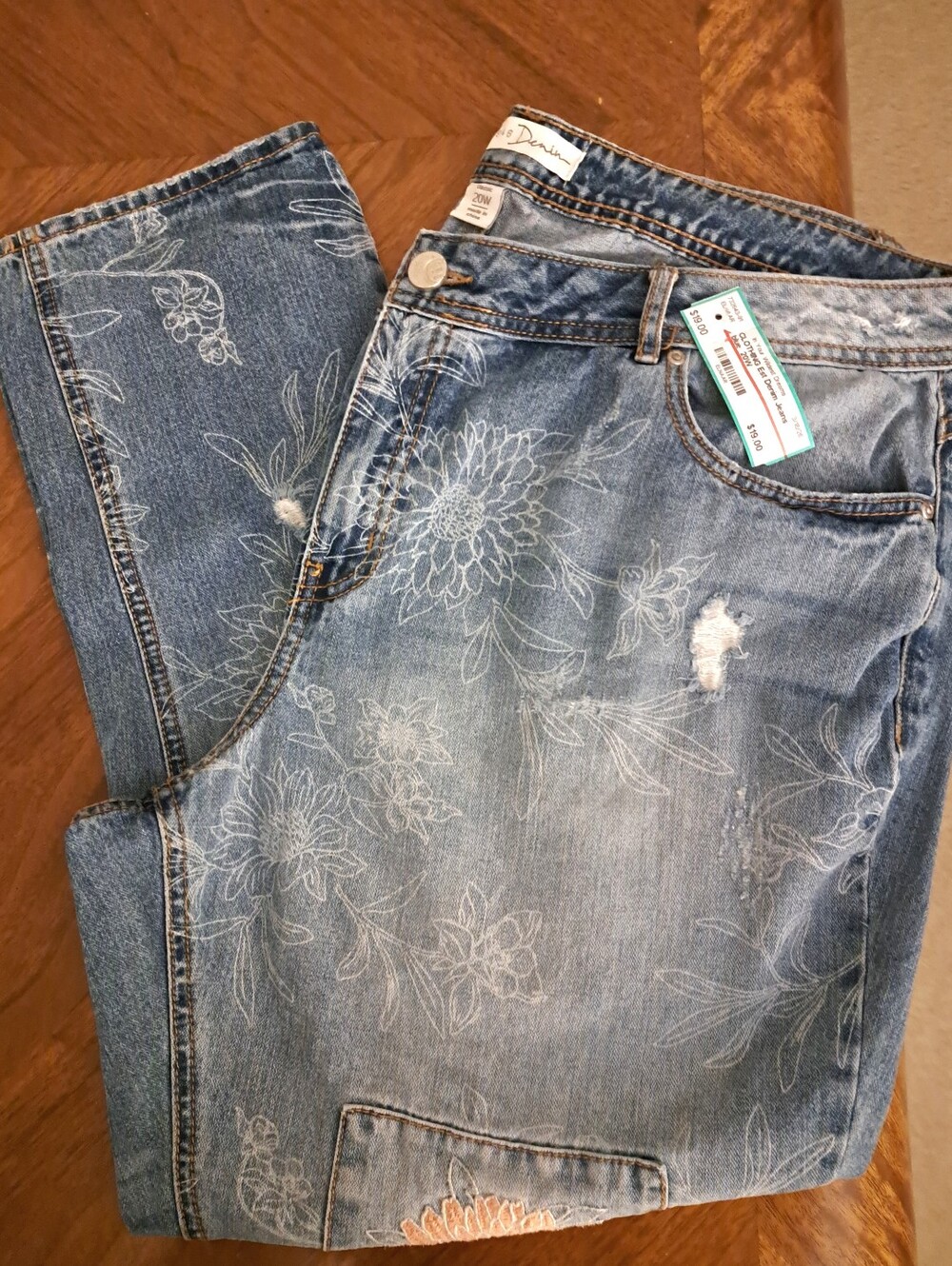 EST. 1946 DENIM JEANS brand new DISTRESSED WHITE FLORAL size 20W short LIGHT